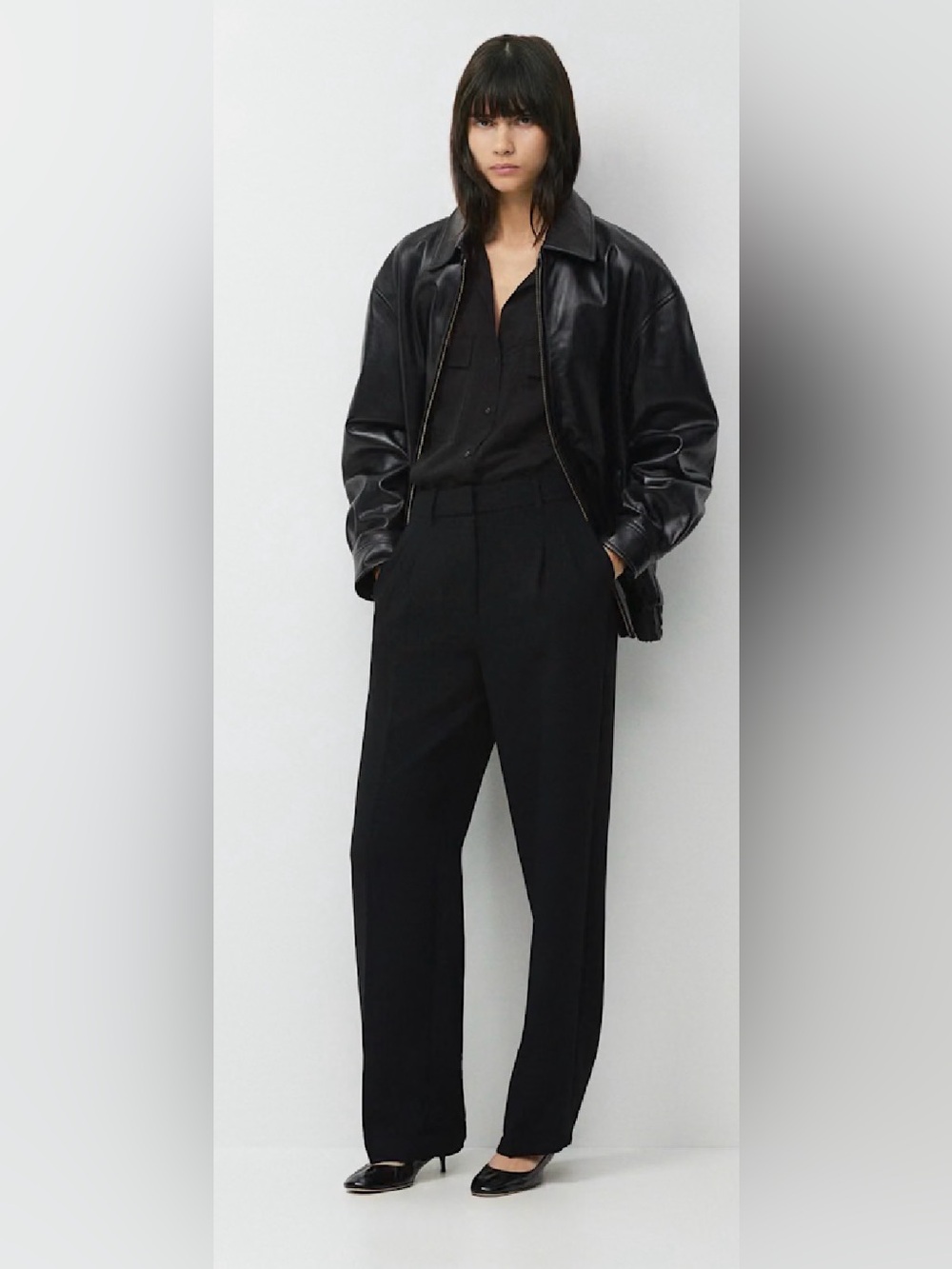 Aritzia Black The Effortless Pant